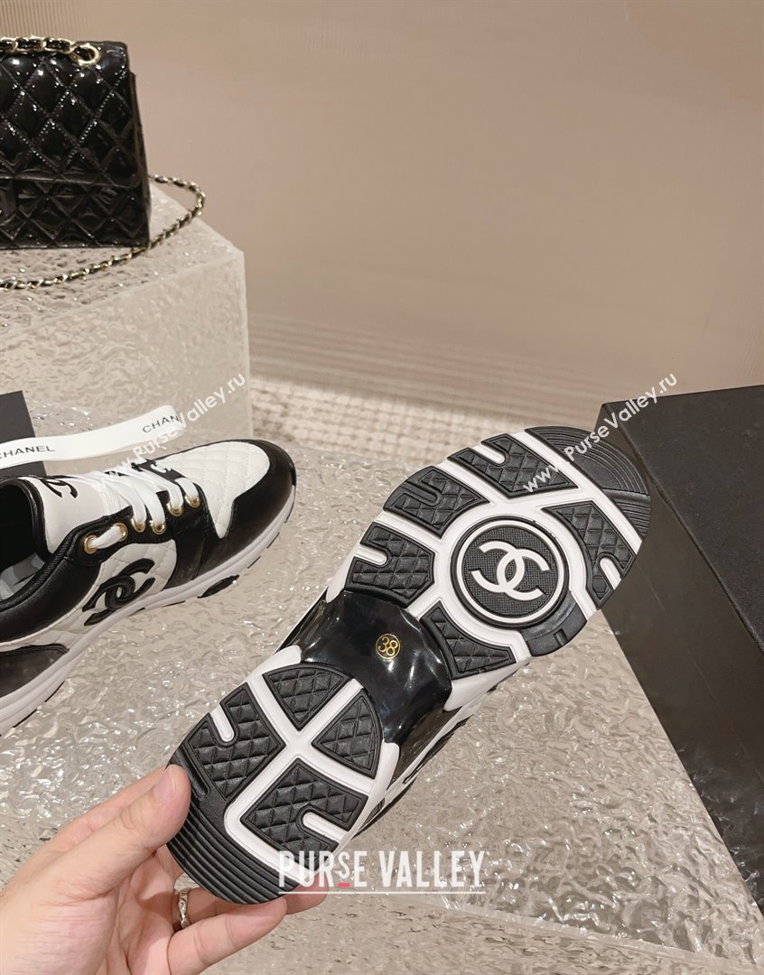 Chanel Quilted Calfskin Low-top Sneakers with CC White1/Black 2023 CH091110 (MD-23091139)