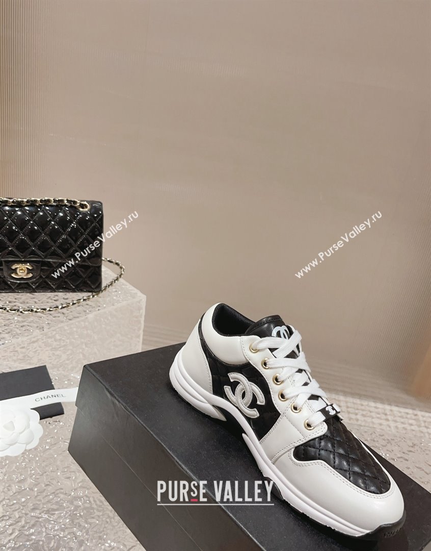 Chanel Quilted Calfskin Low-top Sneakers with CC White2/Black 2023 CH091110 (MD-23091140)