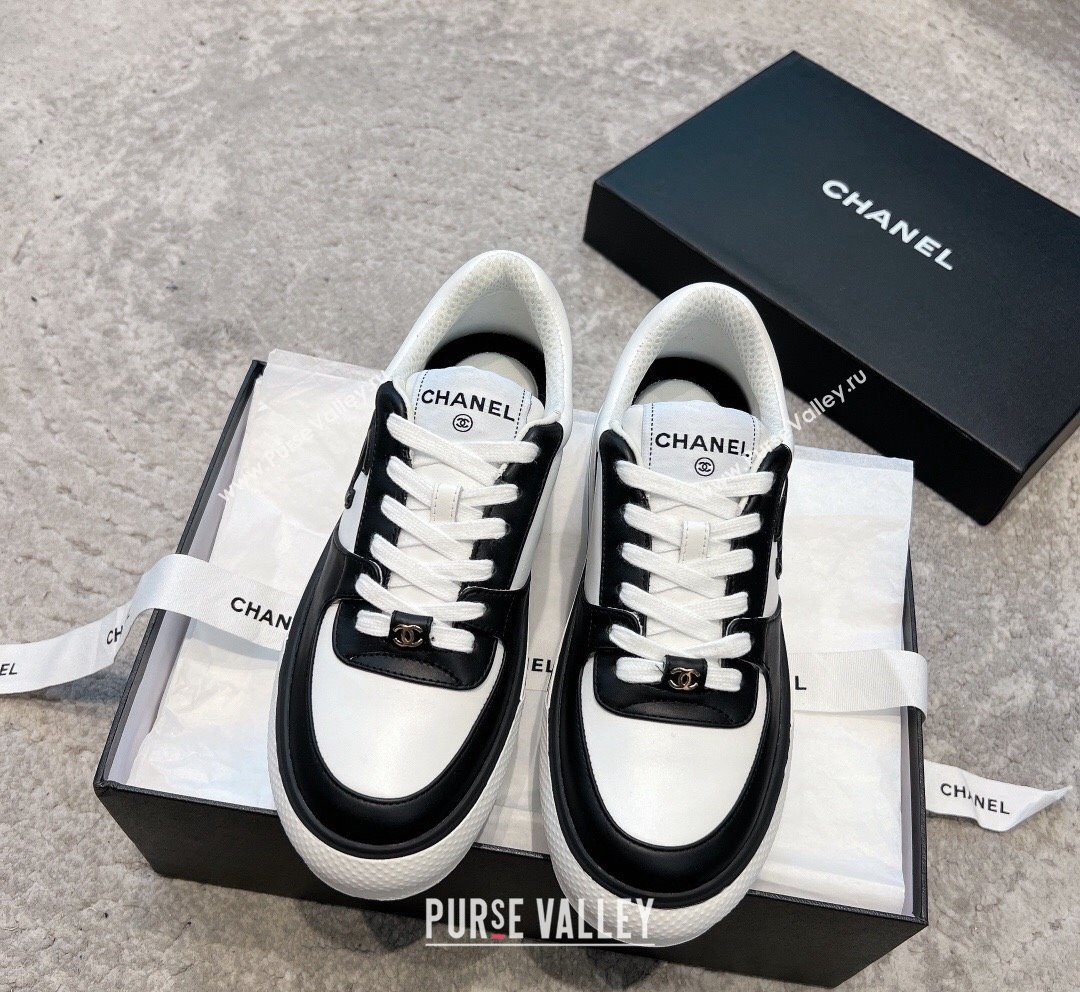 Chanel Calfskin CC Sneakers White/Black 2023 CH101110 (SS-231011055)