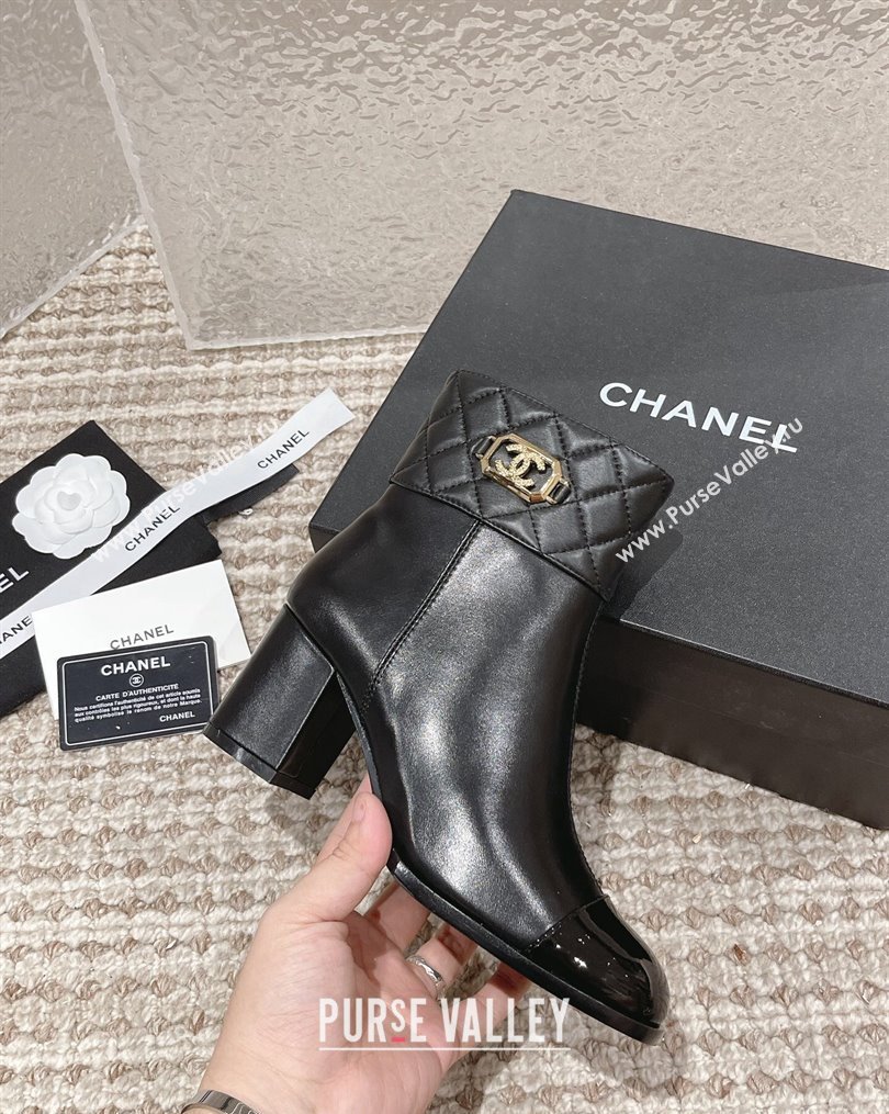 Chanel Quilted Calfskin Leather Ankle Boots Black 2023 CH10257 (MD-231025085)