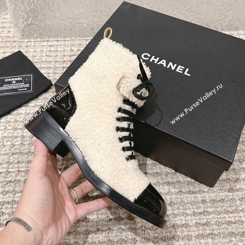 Chanel Teddycloth Lace-up Ankle Boots Light Beige 2023 G45005 (MD-231025087)