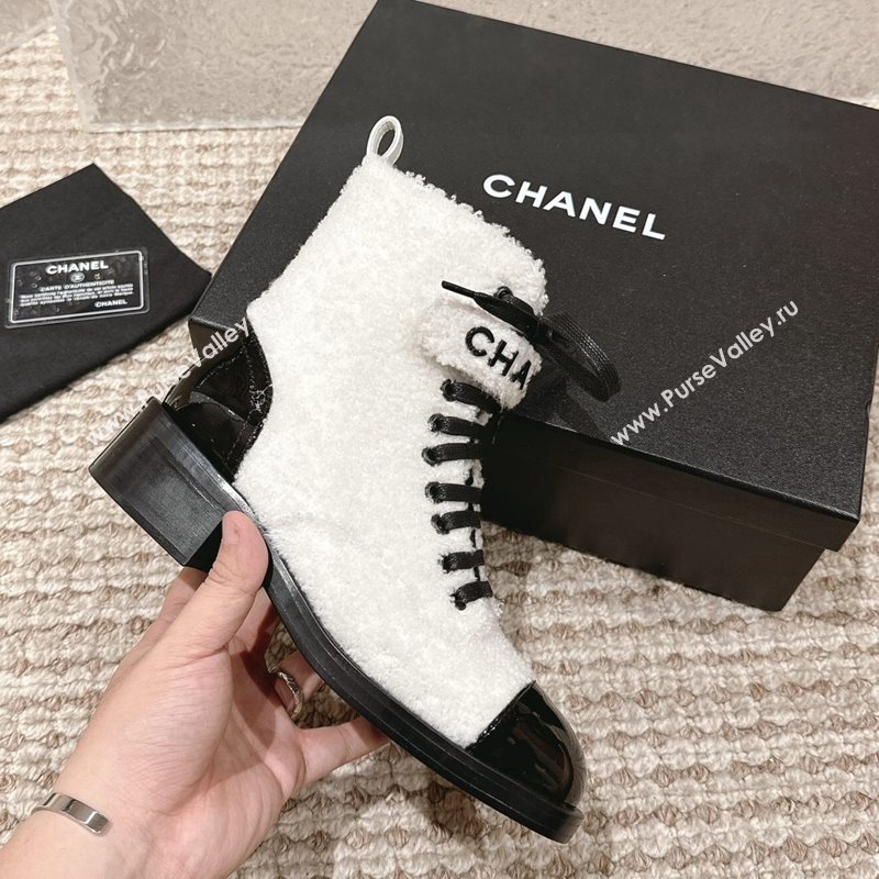 Chanel Teddycloth Lace-up Ankle Boots White 2023 G45005 (MD-231025088)