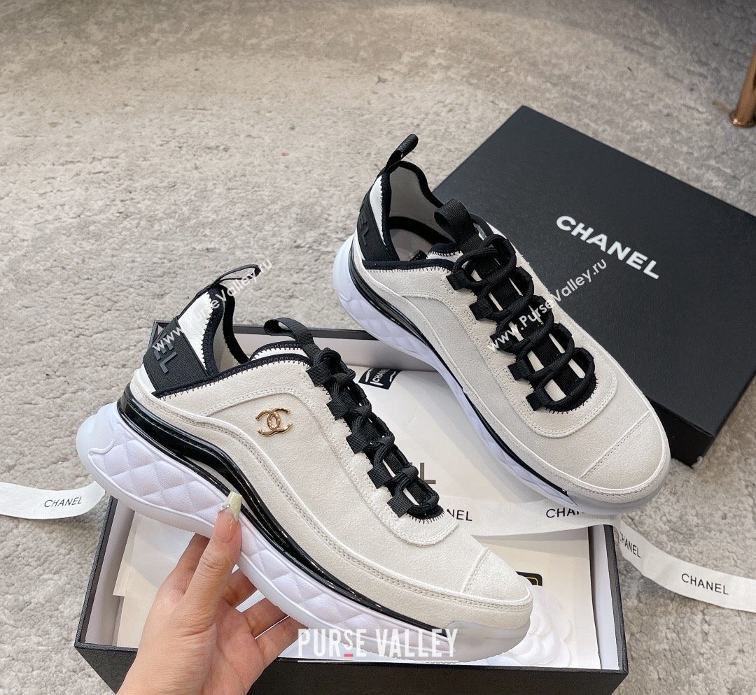 Chanel Suede Sneakers G39070 White 2023 1025 (SS-231025101)