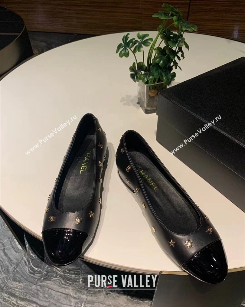 Chanel Calfskin Ballet Flat with Logo Charm Black 2023 CH10251 (MD-231025064)