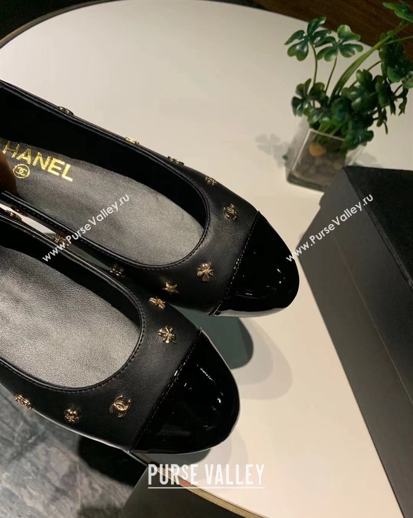 Chanel Calfskin Ballet Flat with Logo Charm Black 2023 CH10251 (MD-231025064)