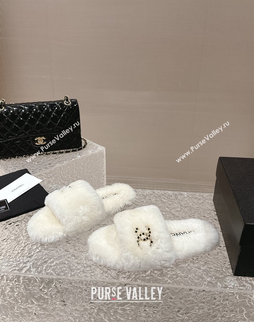 Chanel Wool Flat Slide Sandals with Crystal CC White 2023 CH110305 (MD-231103024)