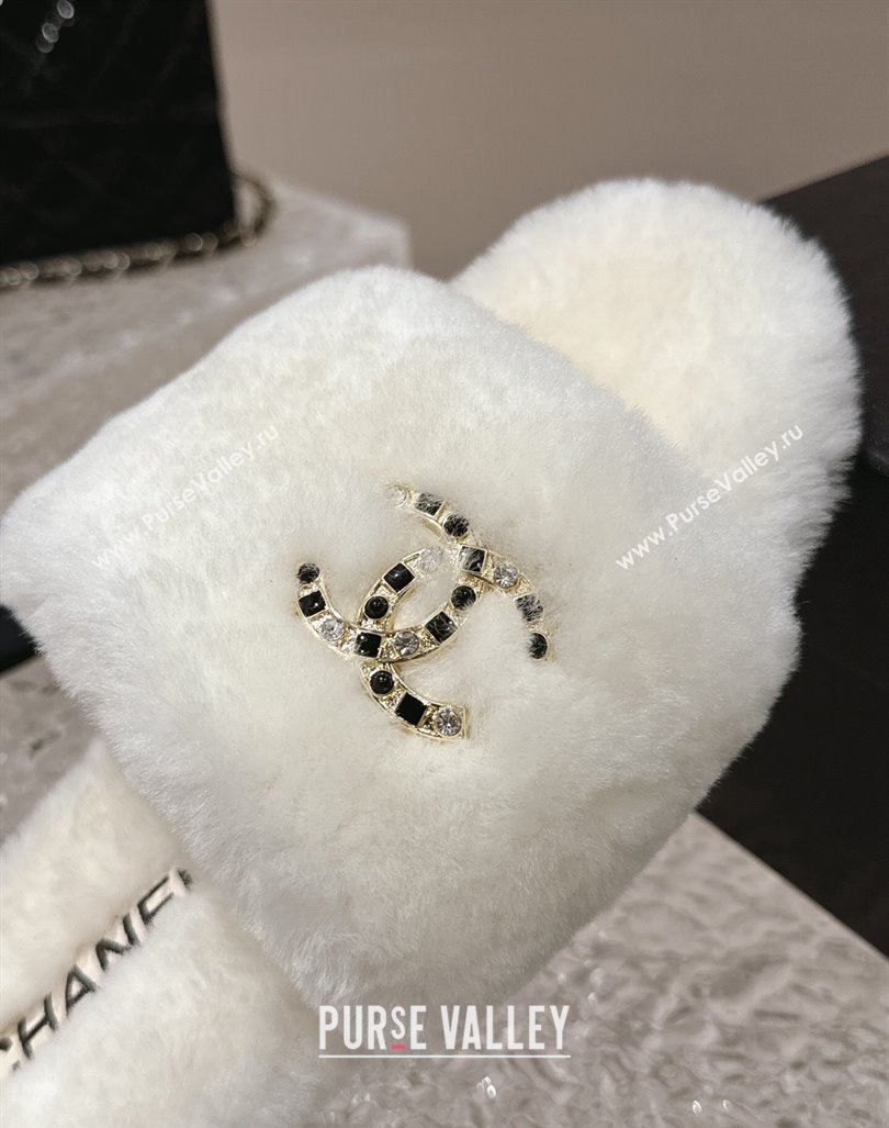 Chanel Wool Flat Slide Sandals with Crystal CC White 2023 CH110305 (MD-231103024)