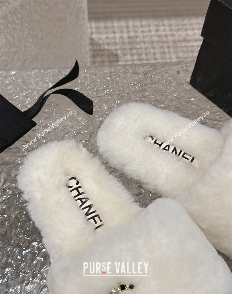 Chanel Wool Flat Slide Sandals with Crystal CC White 2023 CH110305 (MD-231103024)