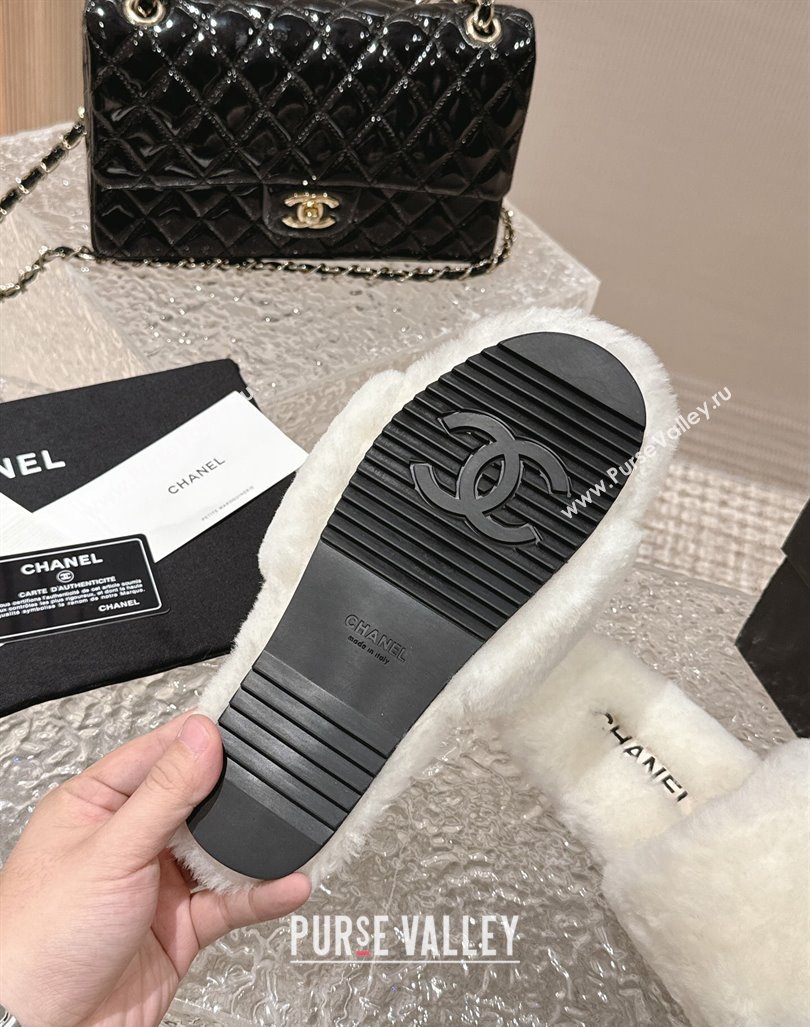 Chanel Wool Flat Slide Sandals with Crystal CC White 2023 CH110305 (MD-231103024)