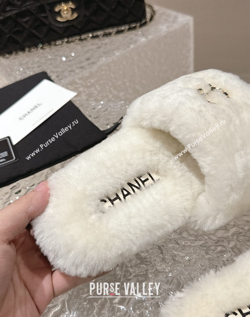 Chanel Wool Flat Slide Sandals with Crystal CC White 2023 CH110305 (MD-231103024)