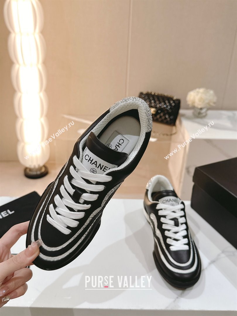 Chanel Calfskin Suede Low Top Sneakers with Crystals G45220 Black/White 2023 (MD-231107006)