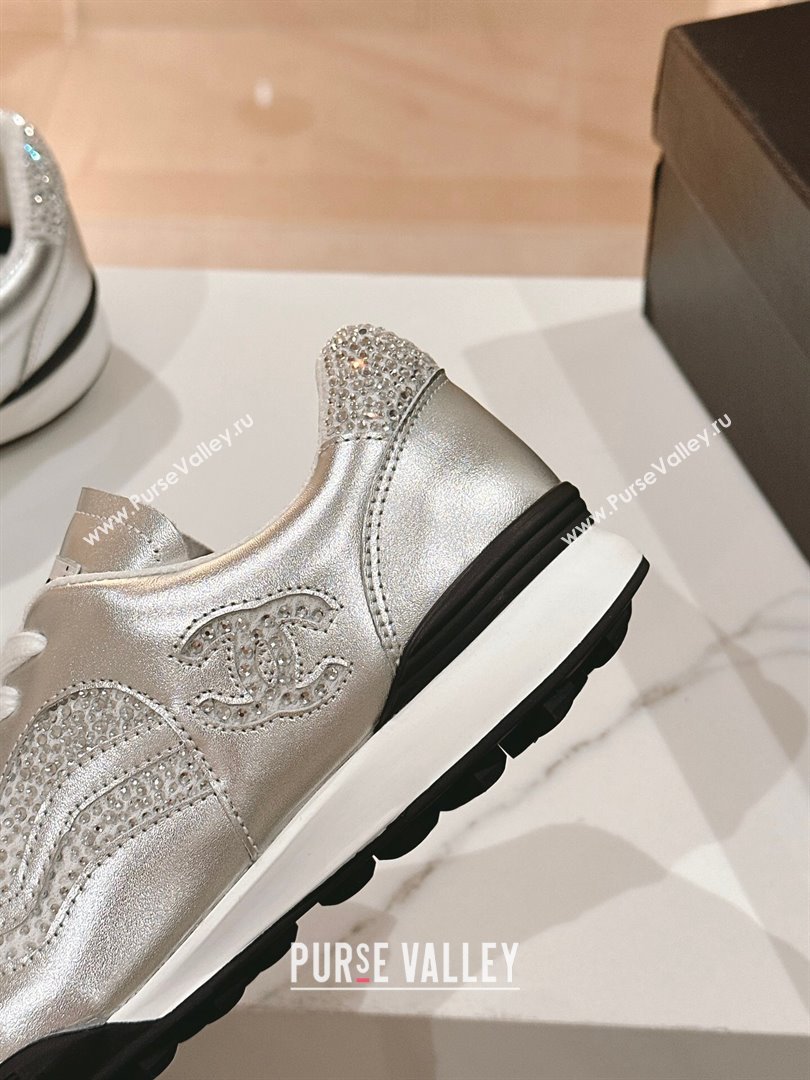 Chanel Calfskin Suede Low Top Sneakers with Crystals G45220 Silver 2023 (MD-231107007)