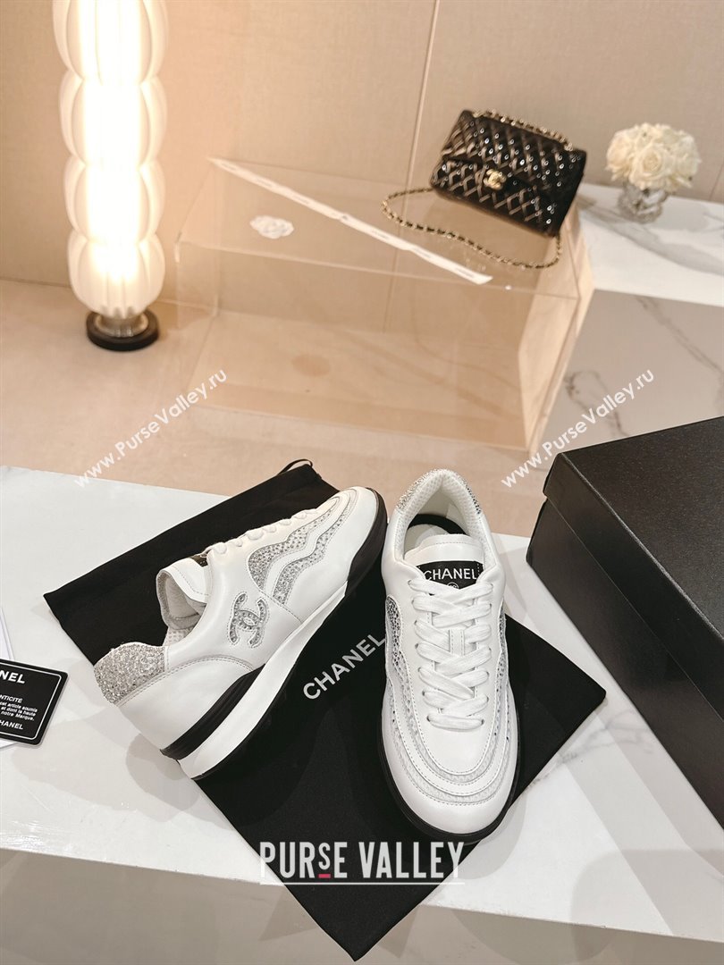 Chanel Calfskin Suede Low Top Sneakers with Crystals G45220 White 2023 (MD-231107009)