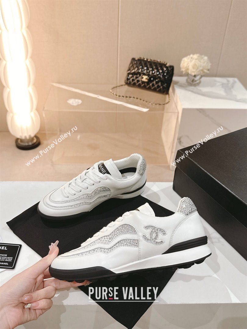 Chanel Calfskin Suede Low Top Sneakers with Crystals G45220 White 2023 (MD-231107009)