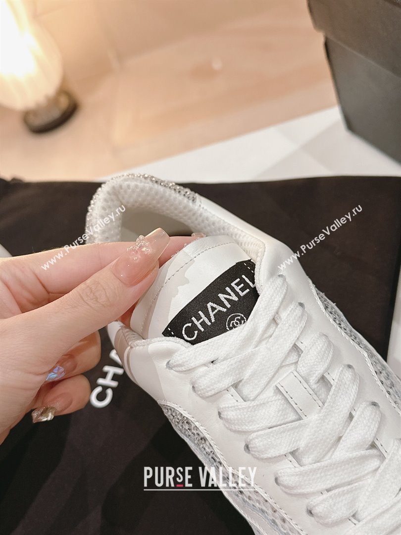 Chanel Calfskin Suede Low Top Sneakers with Crystals G45220 White 2023 (MD-231107009)