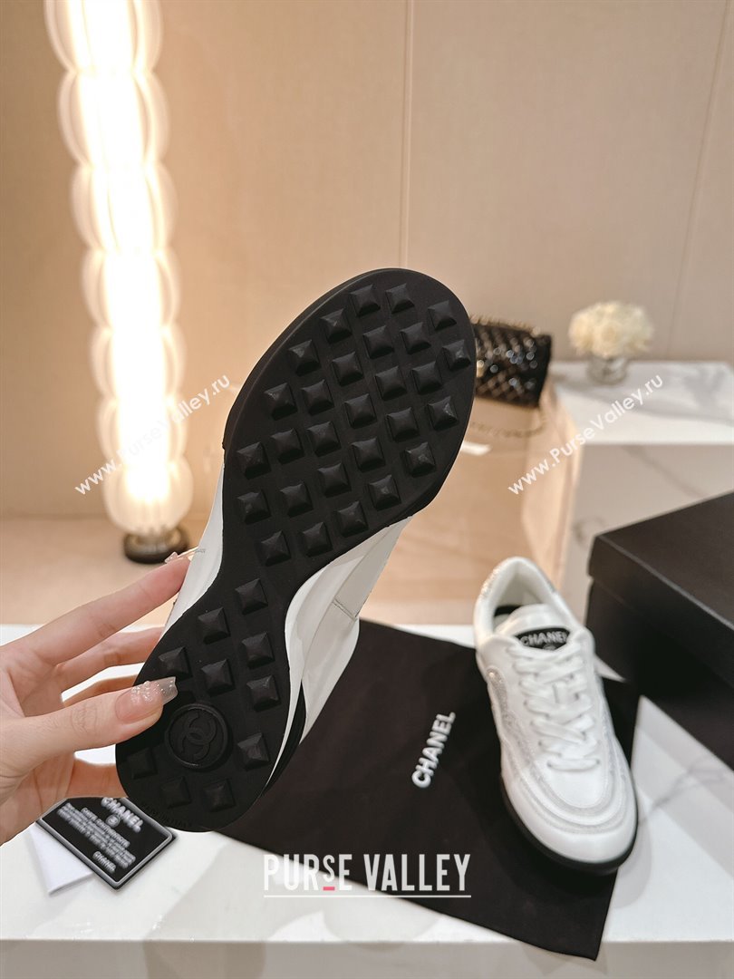 Chanel Calfskin Suede Low Top Sneakers with Crystals G45220 White 2023 (MD-231107009)