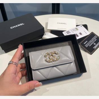 Chanel Shiny Lambskin 19 Flap Card Holder Light Grey 2023 AP1790 (yezi-231111046)