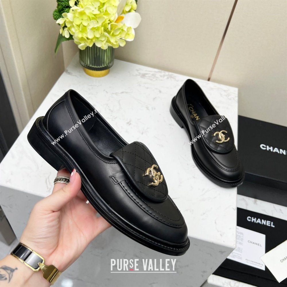 Chanel Lambskin Loafers with CC Foldover G45474 Black/Gold 2023 (MD-231201067)