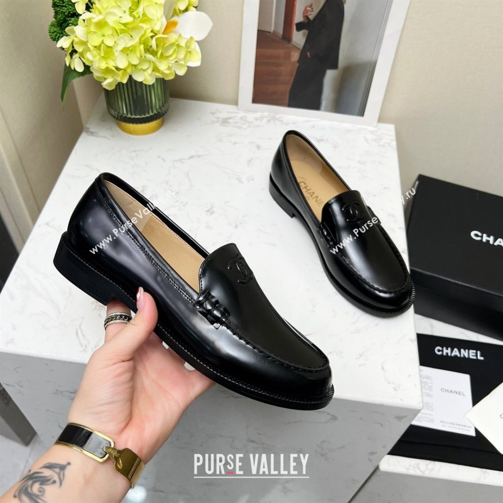 Chanel Patent Calfskin Loafers Black 2 2023 CH120111 (MD-231201080)