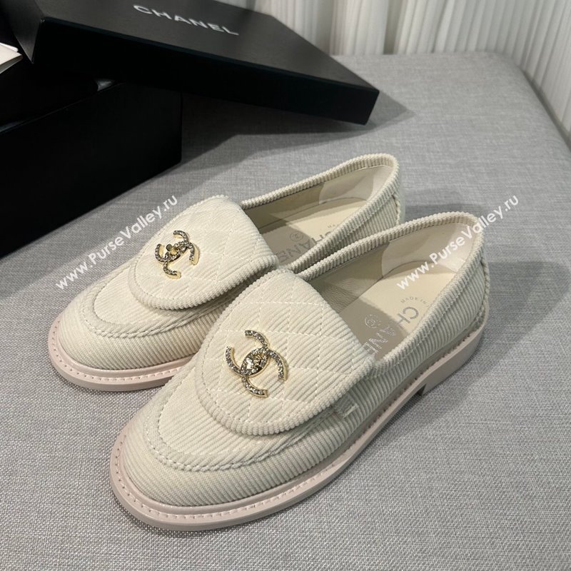 Chanel Corduroy Loafers with CC Foldover G45474 White 2023 (MD-231201074)