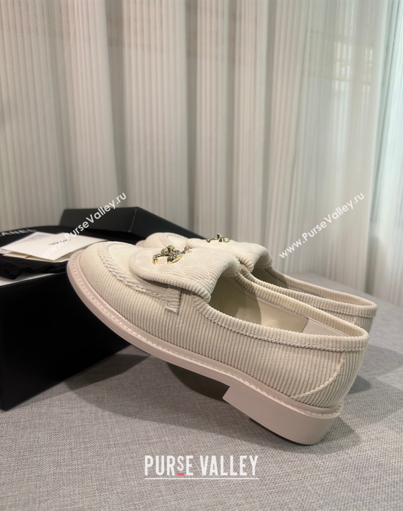 Chanel Corduroy Loafers with CC Foldover G45474 White 2023 (MD-231201074)