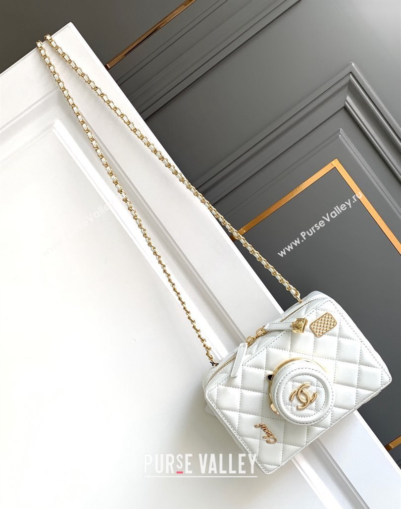 Chanel Quilted Calfskin Camera Bag White 2024 (yezi-240218017)