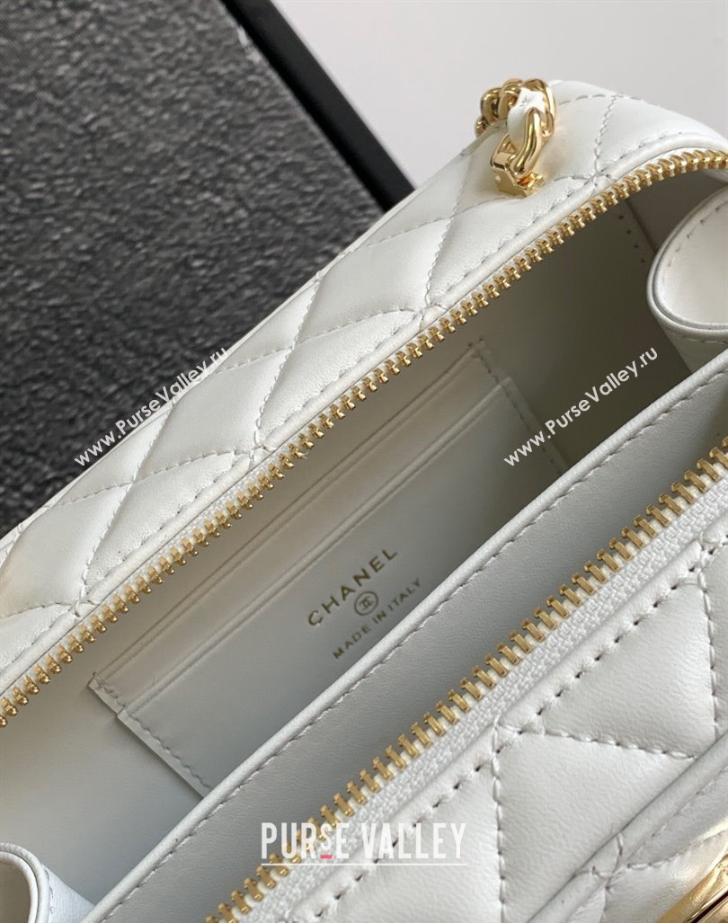 Chanel Quilted Calfskin Camera Bag White 2024 (yezi-240218017)