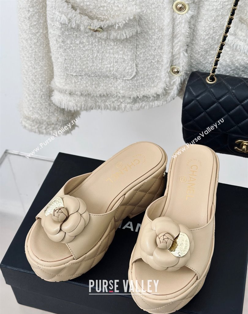 Chanel Camellia Bloom Calfskin Wedge Platform Slide Sandals 7.5cm Beige 2024 0224 (MD-240224002)