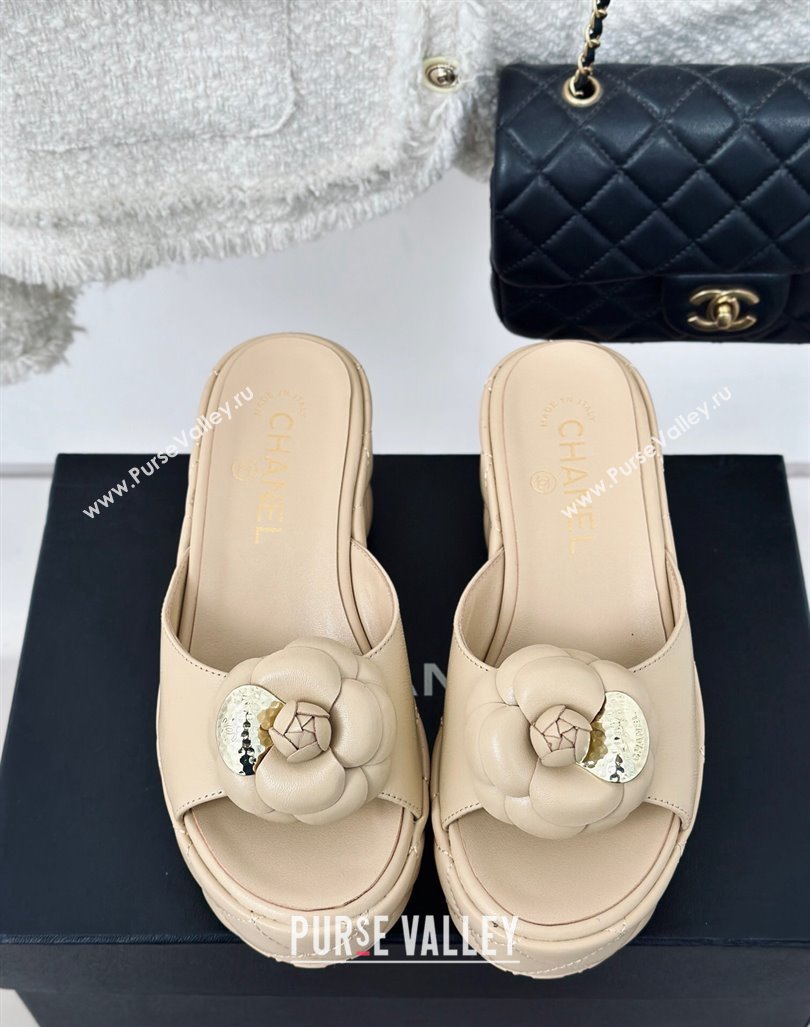 Chanel Camellia Bloom Calfskin Wedge Platform Slide Sandals 7.5cm Beige 2024 0224 (MD-240224002)