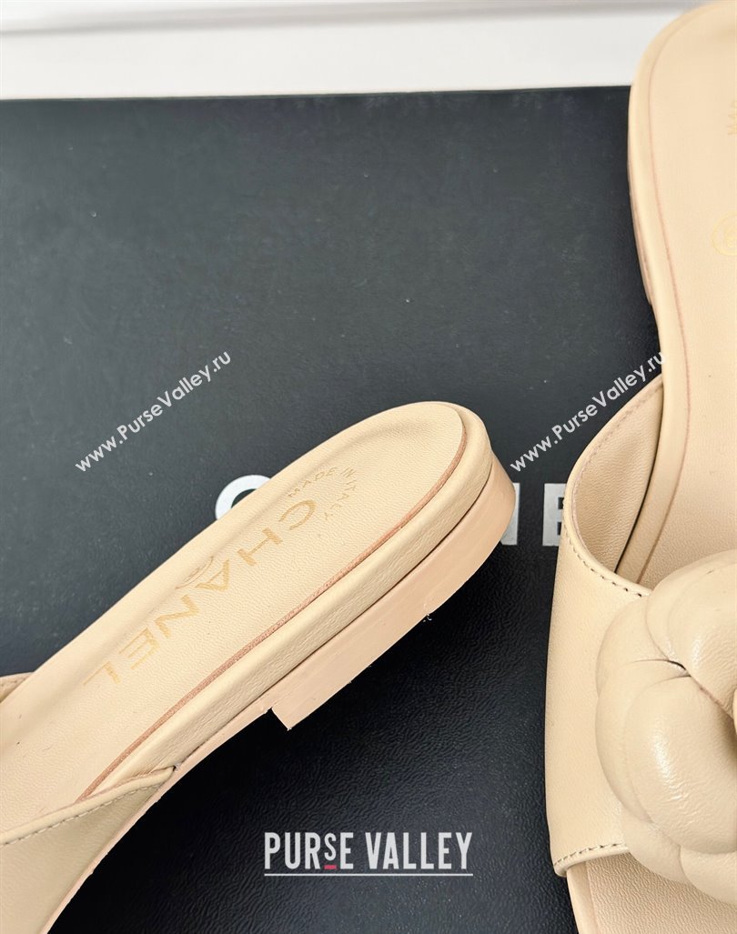 Chanel Camellia Bloom Calfskin Flat Slide Sandals 1.5cm Beige 2024 0224 (MD-240224008)