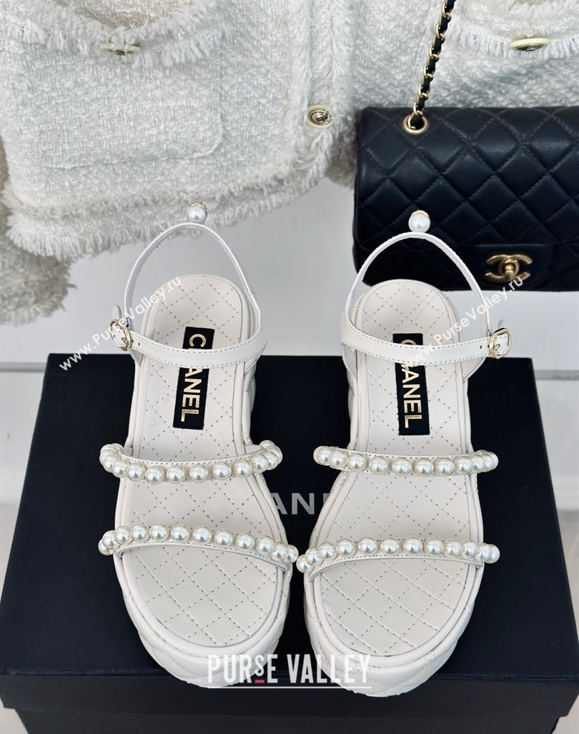 Chanel Quilted Lambskin Pearls Wedge Platform Sandals 7cm White 2024 0223 (MD-240223091)