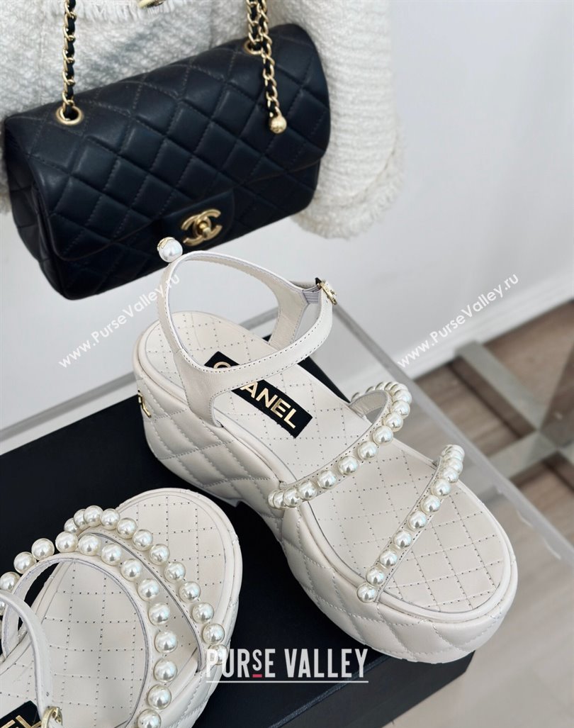 Chanel Quilted Lambskin Pearls Wedge Platform Sandals 7cm White 2024 0223 (MD-240223091)