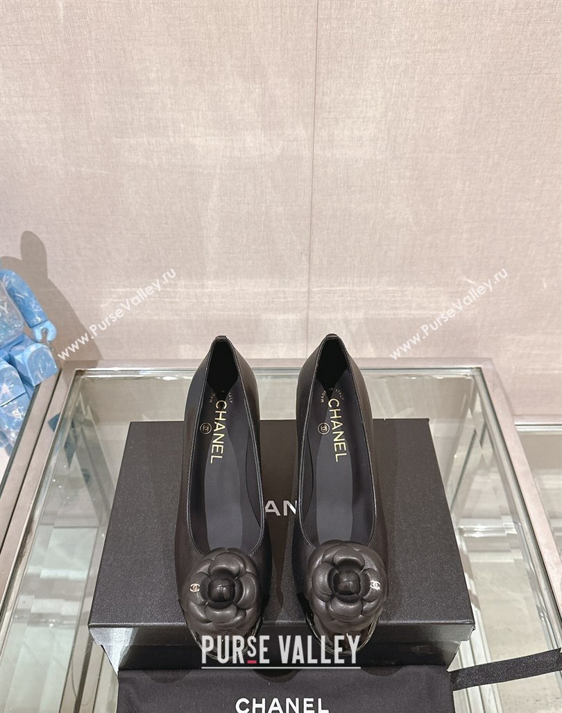 Chanel Camellia Bloom Lambskin Patent Calfskin Pumps 7cm Black 2024 0224 (MD-240224028)