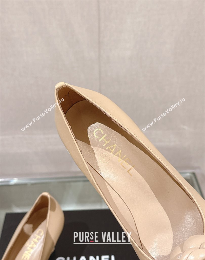 Chanel Camellia Bloom Lambskin Patent Calfskin Pumps 7cm Beige 2024 0224 (MD-240224029)