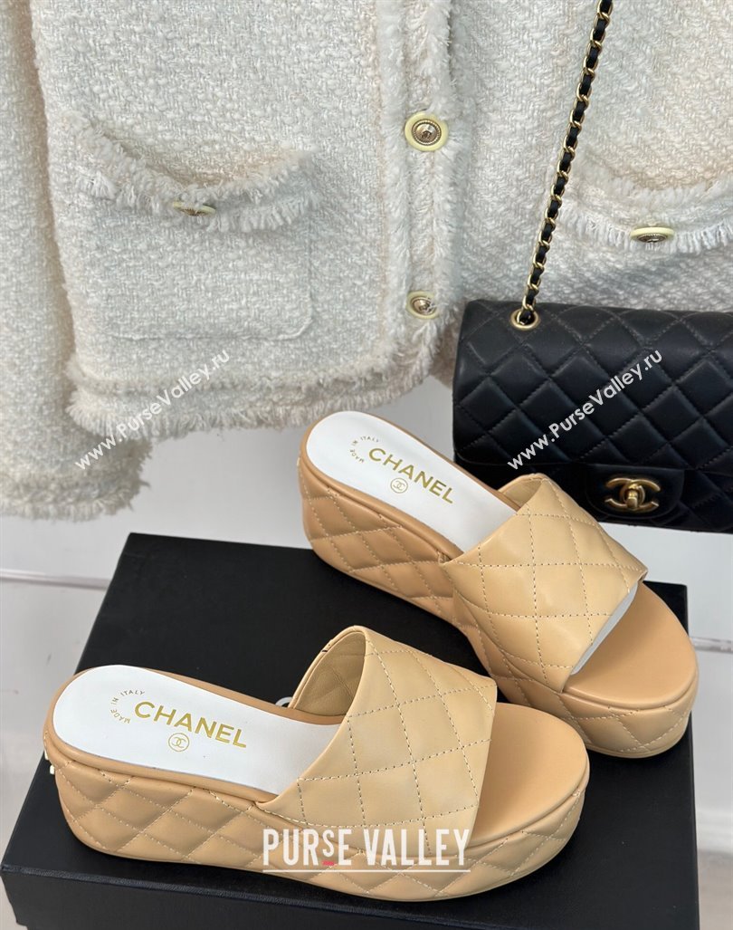 Chanel Quilted Lambskin Wedge Platform Slide Sandals 6.5cm Beige 2024 0224 (MD-240224032)