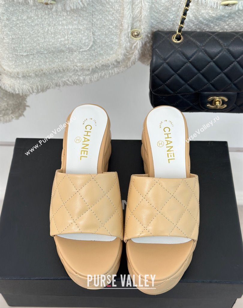 Chanel Quilted Lambskin Wedge Platform Slide Sandals 6.5cm Beige 2024 0224 (MD-240224032)