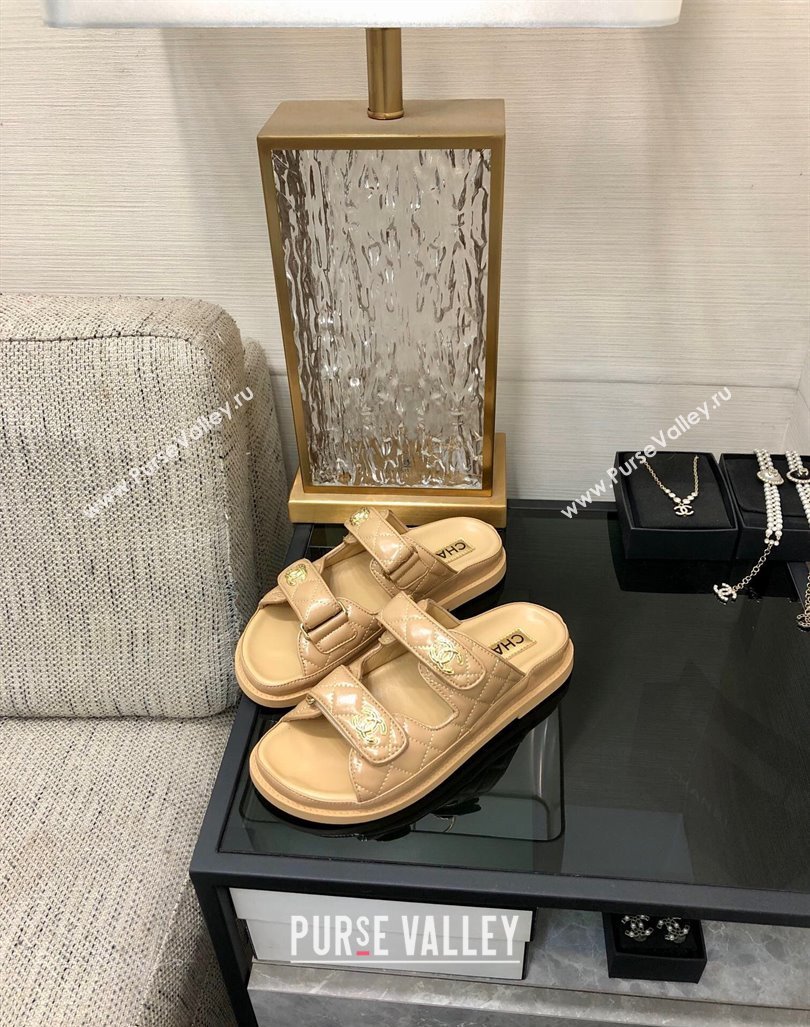 Chanel Oil Calfskin Flat Strap Slide Sandals with Metal CC Beige 2024 0224 (MD-240224066)