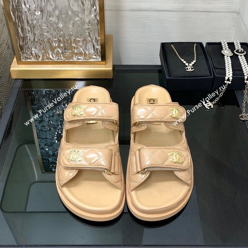 Chanel Oil Calfskin Flat Strap Slide Sandals with Metal CC Beige 2024 0224 (MD-240224066)