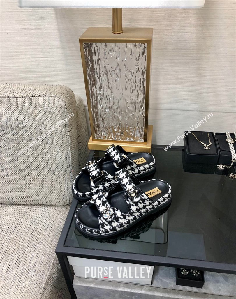 Chanel Houndstooth Fabric Flat Strap Slide Sandals with One-Tone CC Black 2024 0224 (MD-240224070)