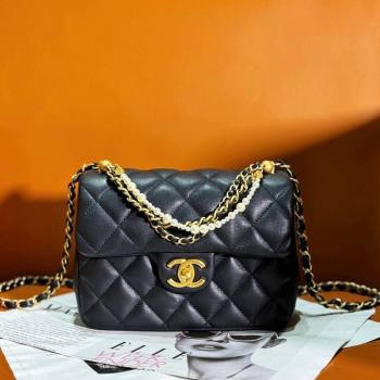 Chanel Shiny Lambskin Small Flap Bag with Chain and Pearls AS4384 Black 2024 (yezi-240311024)
