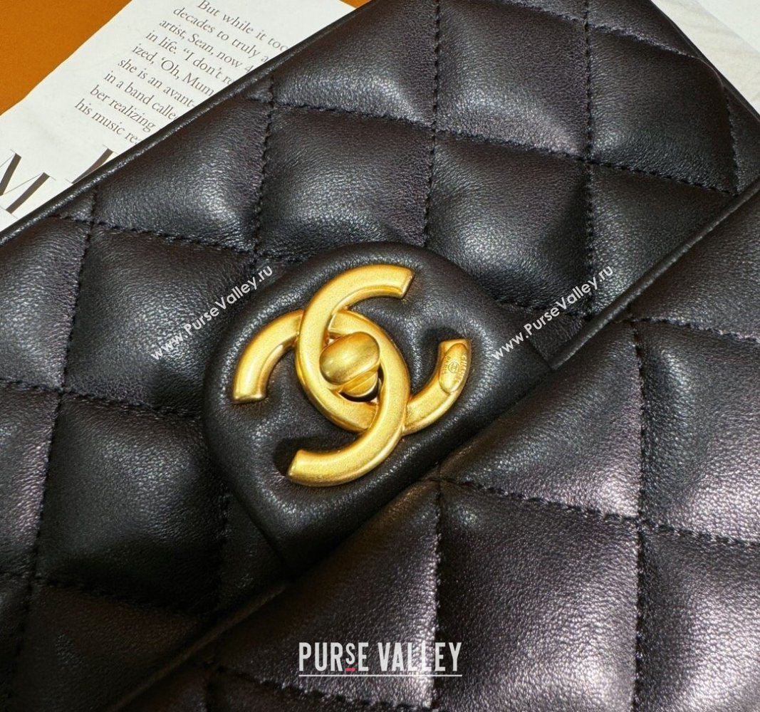 Chanel Shiny Lambskin Small Flap Bag with Chain and Pearls AS4384 Black 2024 (yezi-240311024)