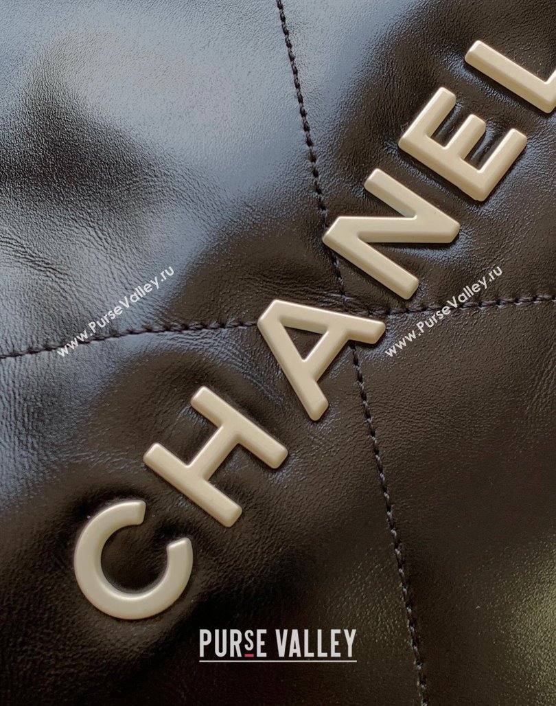 Chanel Shiny Calfskin 22 East West Shopping Bag AS4486 Black/Gold/White 2024 (yezi-240311030)