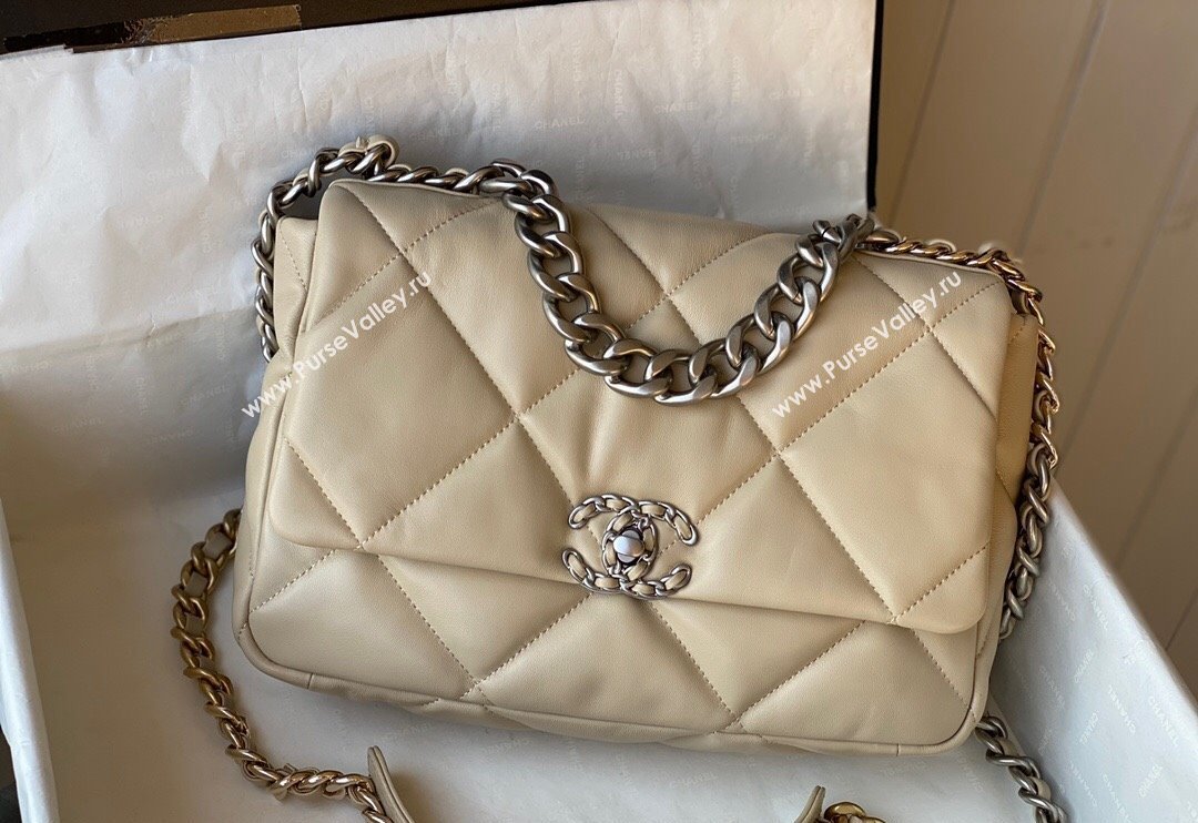 Chanel 19 Shiny Lambskin Large Flap Bag AS1161 Beige/Silver 2024 (sm-240311044)