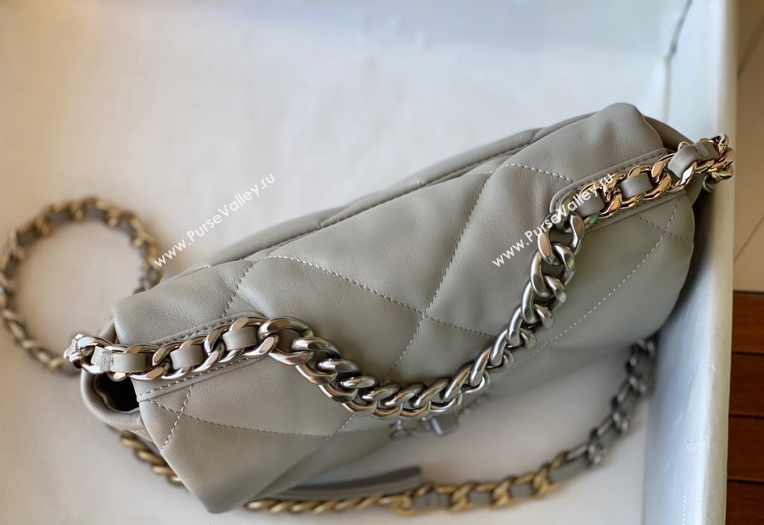 Chanel 19 Shiny Lambskin Small Flap Bag AS1160 Light Grey 2024 (sm-240311052)