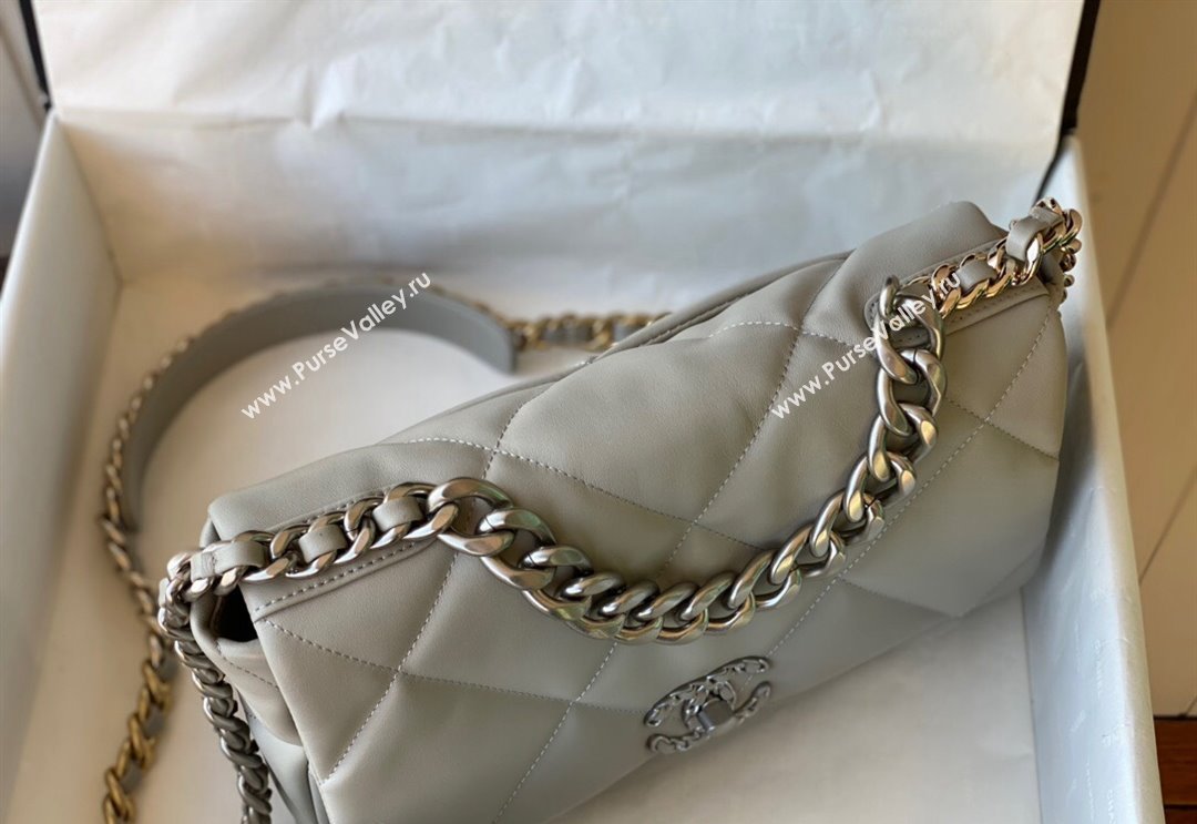Chanel 19 Shiny Lambskin Large Flap Bag AS1161 Light Grey 2024 (sm-240311053)