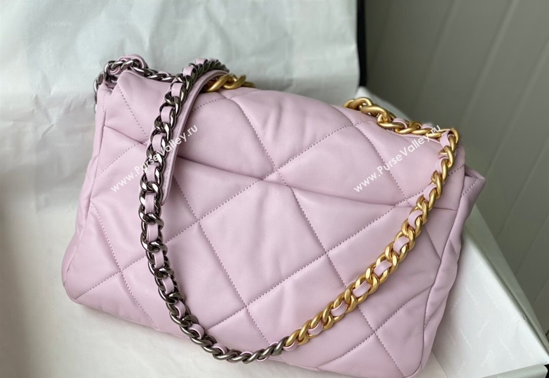 Chanel 19 Shiny Lambskin Large Flap Bag AS1161 Light Pink 2024 (sm-240311056)