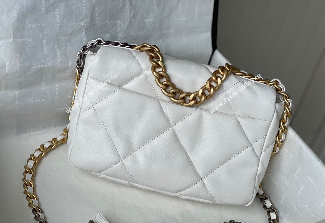 Chanel 19 Shiny Lambskin Small Flap Bag AS1160 White 2024 (sm-240311057)