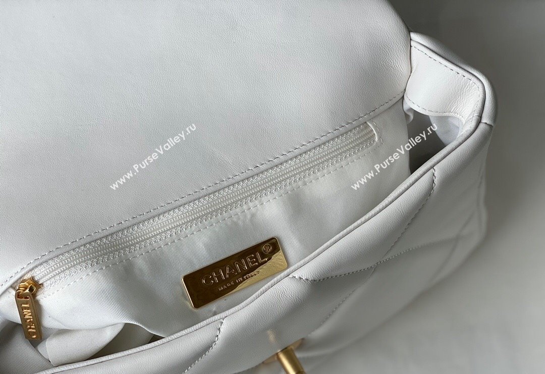 Chanel 19 Shiny Lambskin Small Flap Bag AS1160 White 2024 (sm-240311057)