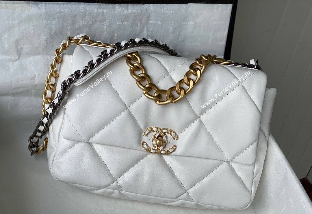 Chanel 19 Shiny Lambskin Large Flap Bag AS1161 White 2024 (sm-240311058)