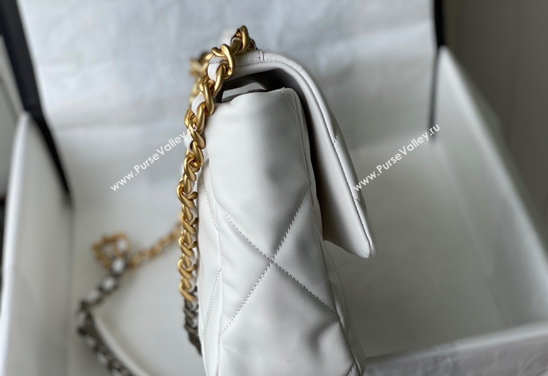 Chanel 19 Shiny Lambskin Large Flap Bag AS1161 White 2024 (sm-240311058)